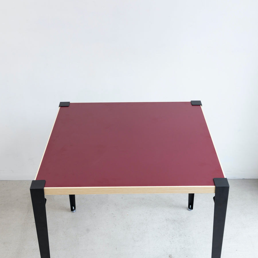 COLOR TABLE / Wine Red x 4LEGS