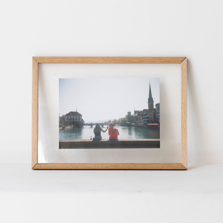 Lovely couple in Zurich / A4 oak frame